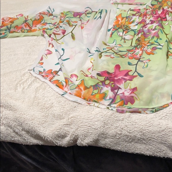 Top - Picture 6 of 8